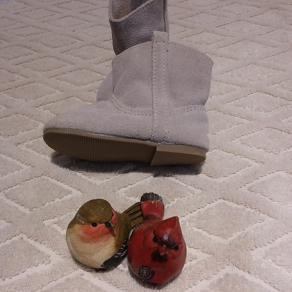 🎁Soft suede boots-NWOT - Picture 2 of 5